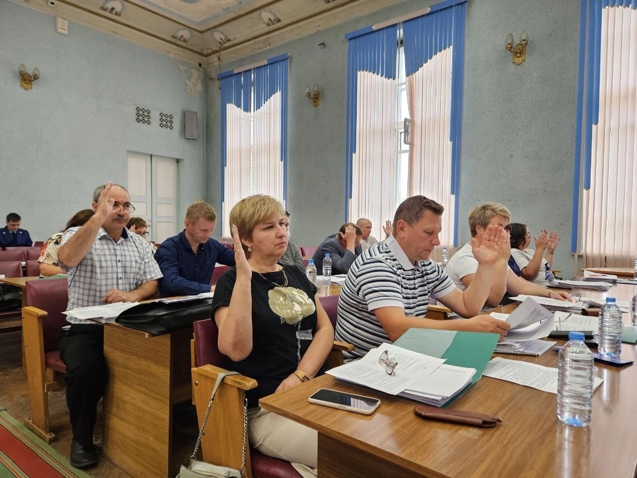 28 июля, состоялась 15 внеочередная сессия Собрания депутатов Котласского муниципального округа.