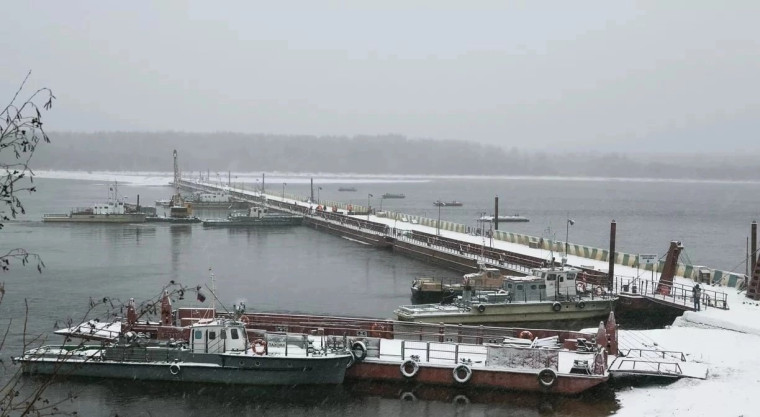 24 октября в 08:00 планируется снятие понтонного моста через реку Вычегду в районе Коряжмы.