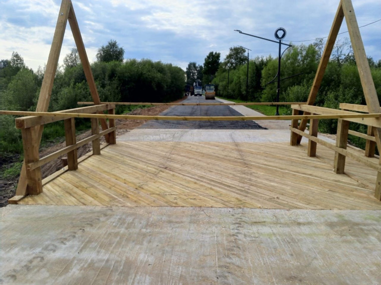в Сольвычегодске продолжаются работы по капитальному ремонту Разгуляевского моста.