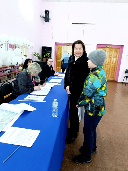 Первые избиратели Котласского округа.